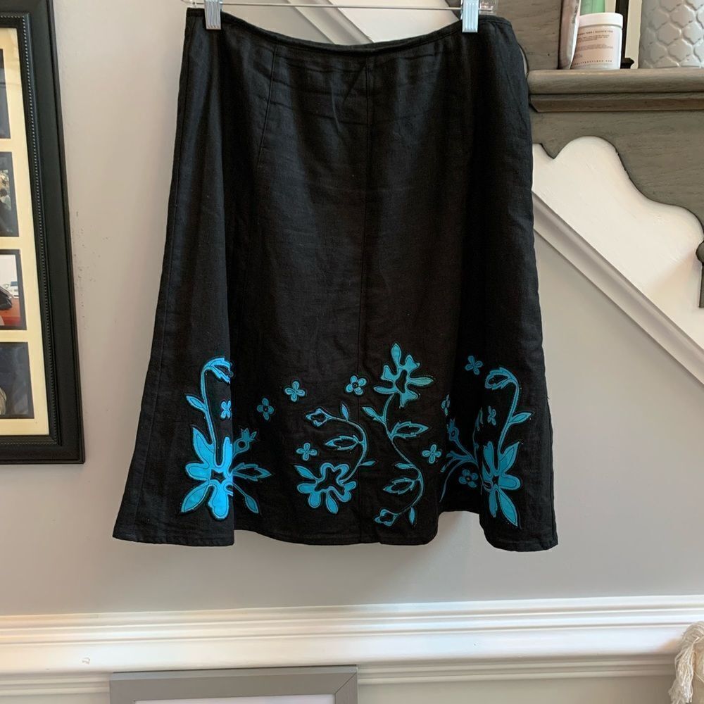 Richard Malcolm Black Appliqué Linen Skirt sz 10